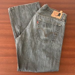 Vintage men’s 527 Levi’s black mom jeans